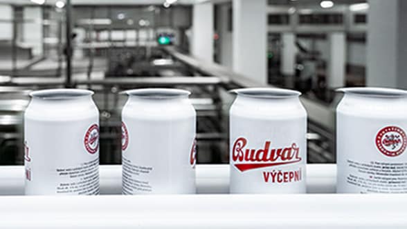 Budweiser Budvar steigt bei Flasche und Dose auf Krones um