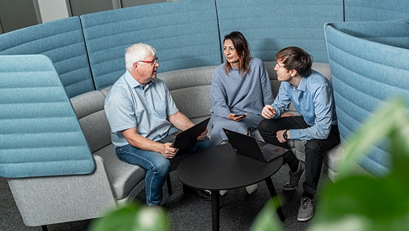 Shared desk – Back to the office of the future