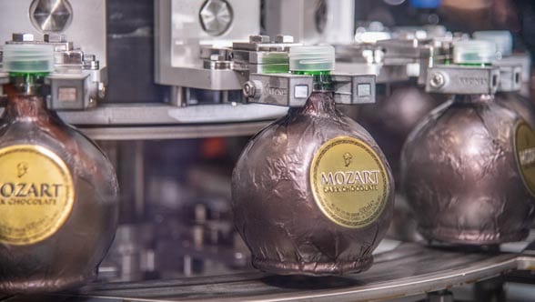 Einzigartige Etikettiermaschine für Mozart Distillerie